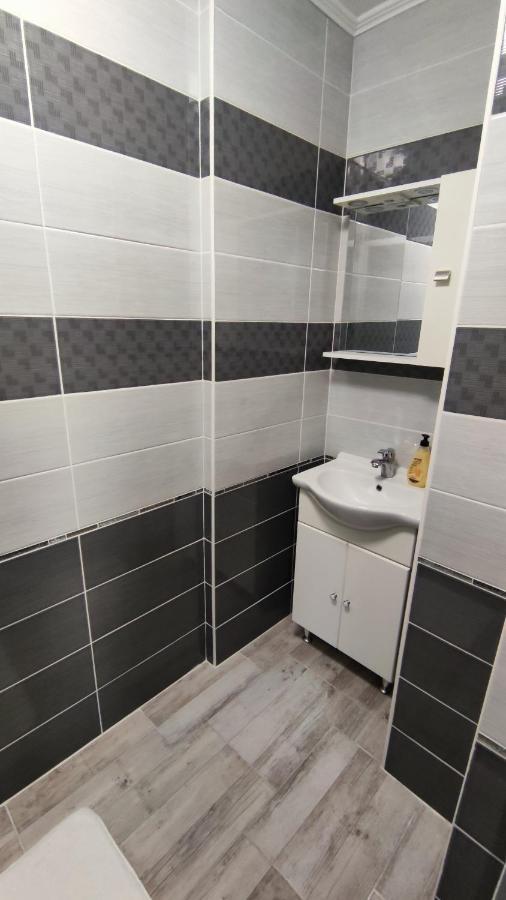 Freedom-Fehervar Apartman Секешфехервар Экстерьер фото